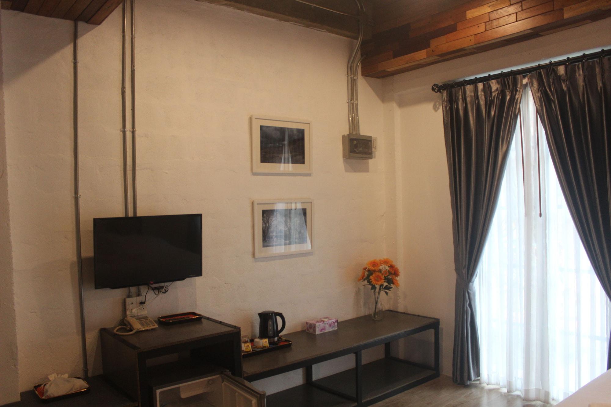 เดอะ แวร์เฮาส์ โรงแรม 3*